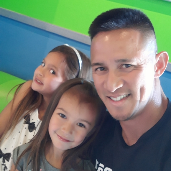 Meet your Posher, Jonathan - Picture 1 of 1